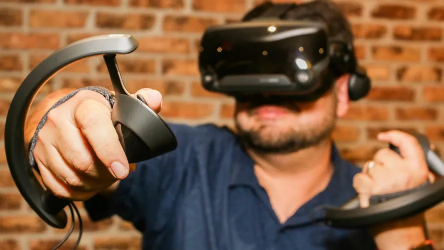 Casco de realidad virtual para muñecas sexuales